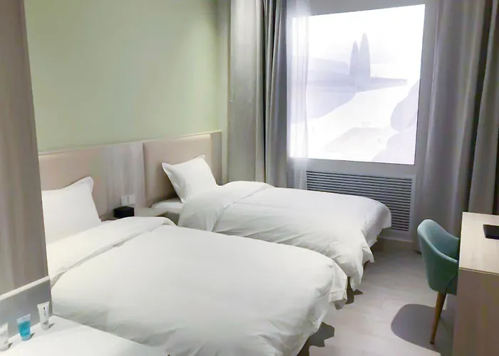 Beijing Saga Hotel