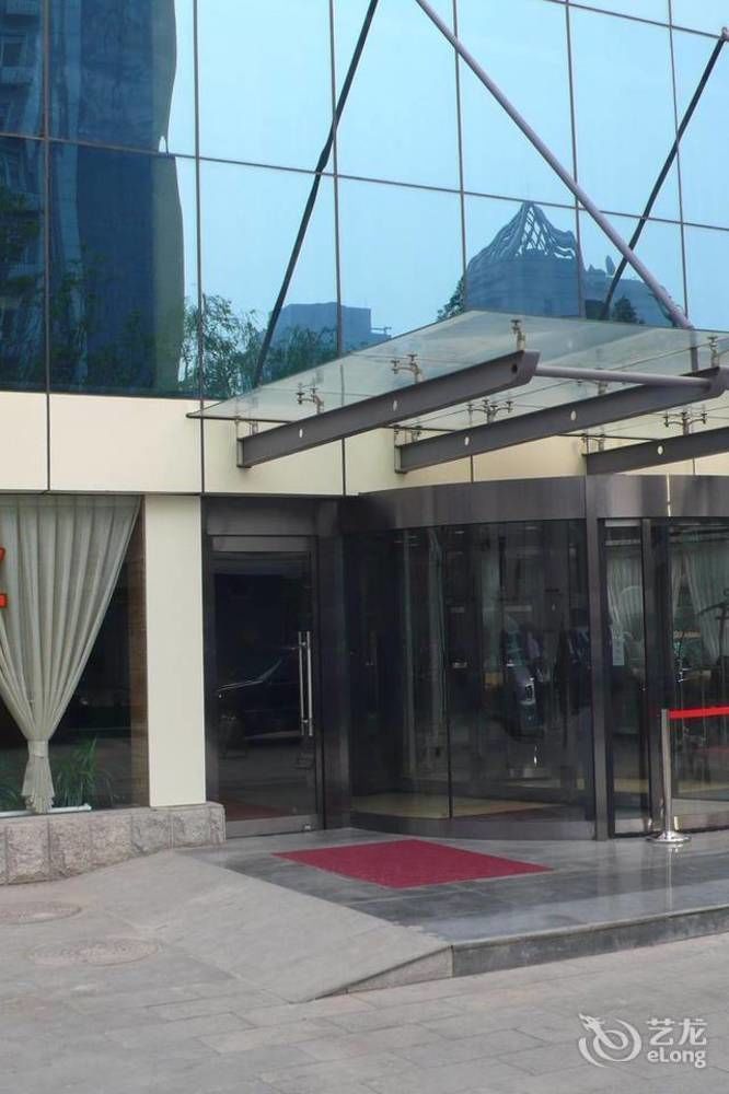 Saga Hotel Beijing
